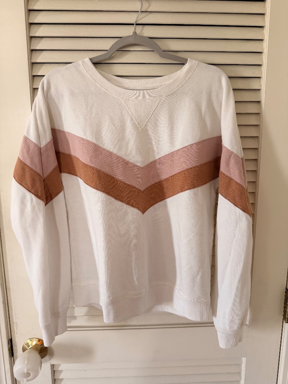 Abercrombie & Fitch Crewneck / Size Medium / White Pink Maroon